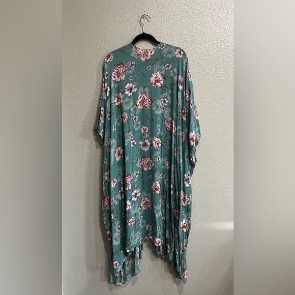 Torrid Floral Gauze Kimono Sage Green Cover Up Womens Size 5/6 - Picture 4 of 8